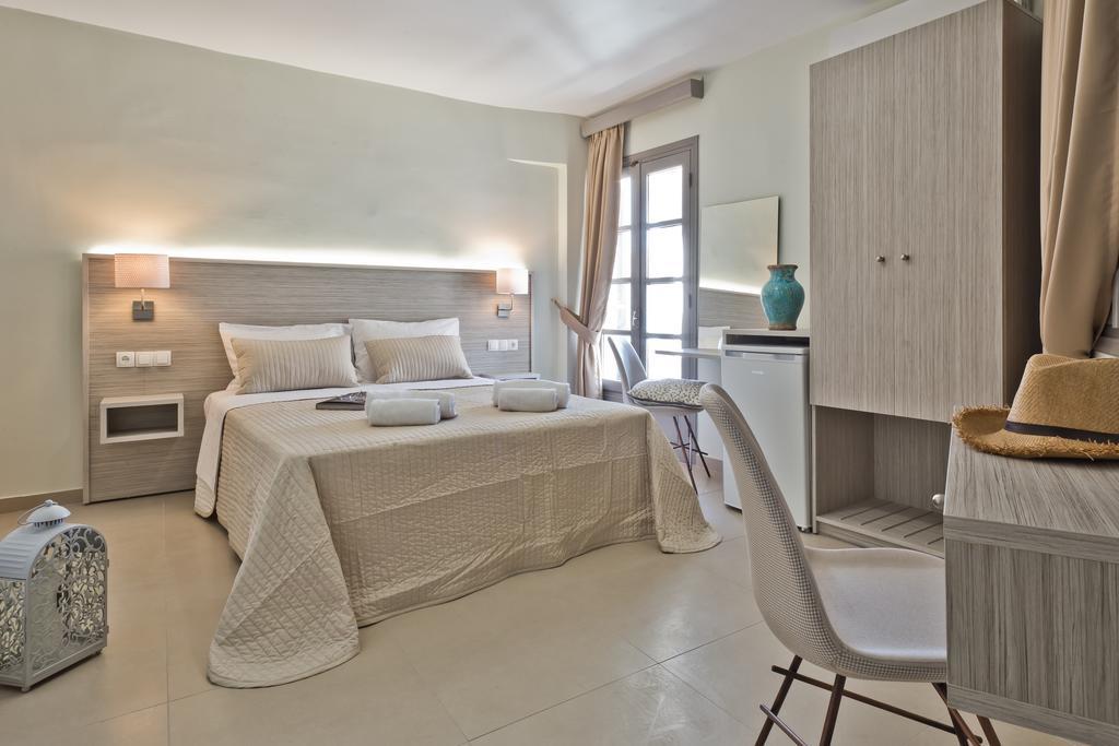 Nereus Luxurious Suites Karpathos Extérieur photo