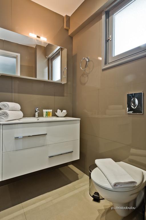 Nereus Luxurious Suites Karpathos Extérieur photo