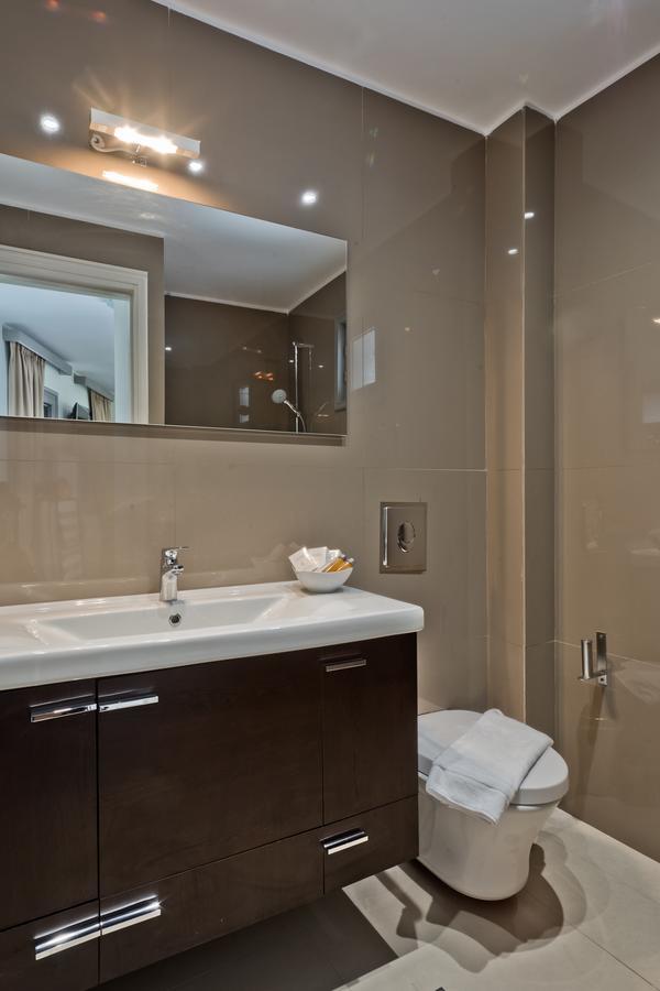 Nereus Luxurious Suites Karpathos Extérieur photo
